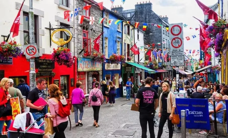 Harbour View Apartment - Two Bed With Parking Galway