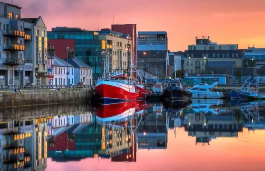 Harbour View Apartment - Two Bed With Parking Galway 0*,  Irlanda