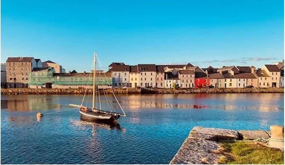 Harbour View Apartment - Two Bed With Parking Galway Irlanda