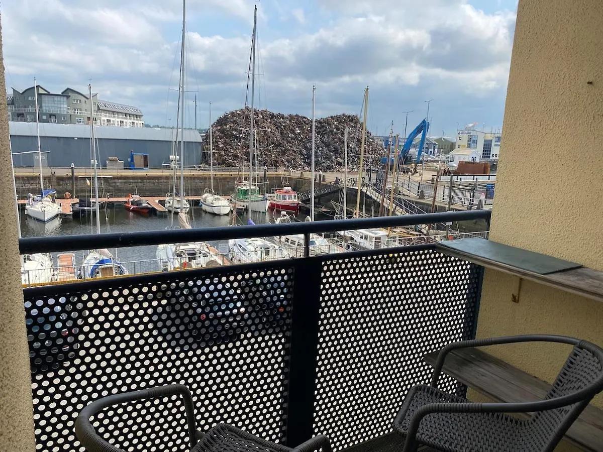 Harbour View Apartment - Two Bed With Parking Galway